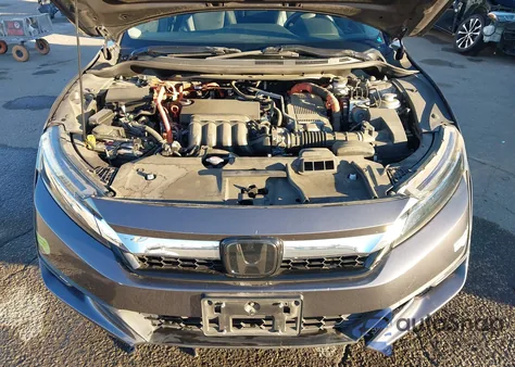 2018 Honda Clarity Plug-In Hybrid Touring z USA, uszkodzony, nr VIN JHMZC5F31JC006093